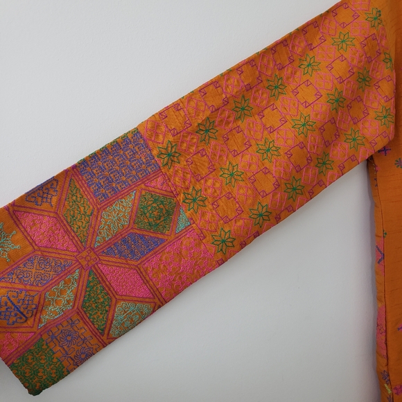 Embroidered front open top/ jacket - Picture 5 of 5